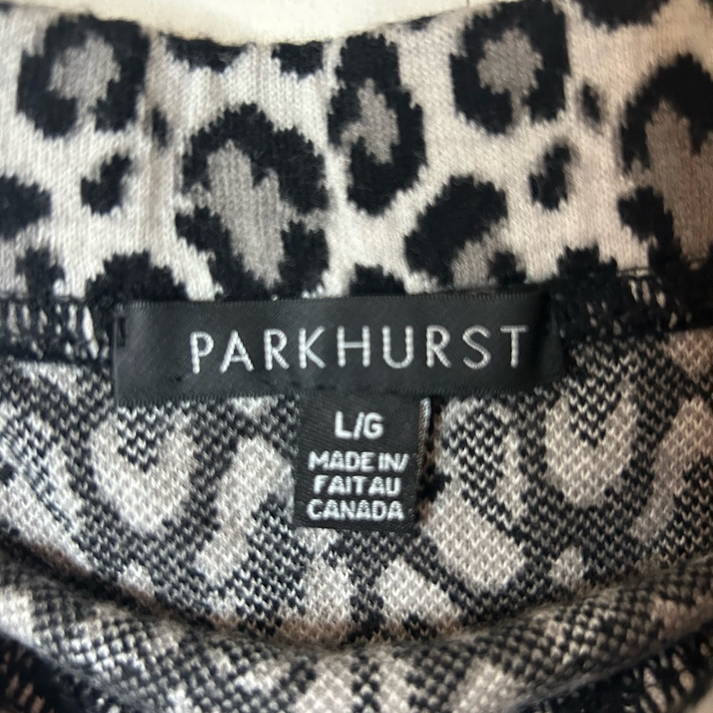 Parkhurst, Large, black and white cheetah print 100% cotton, made in Canada - Picture 5 of 8